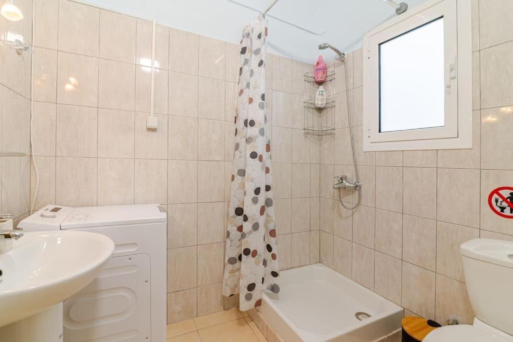 Seaside Escape Apartments - Poseidon Palaiá Fókaia Eksteriør billede